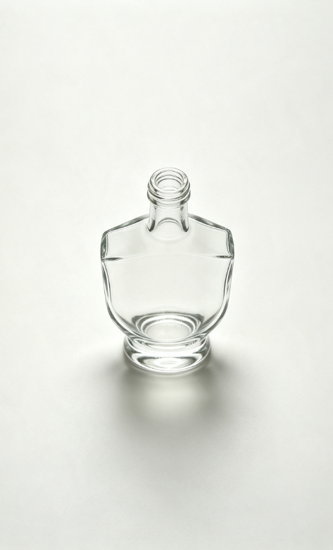 500ml shield shape cut shoulder empty brandy glass bottle with threaded neck