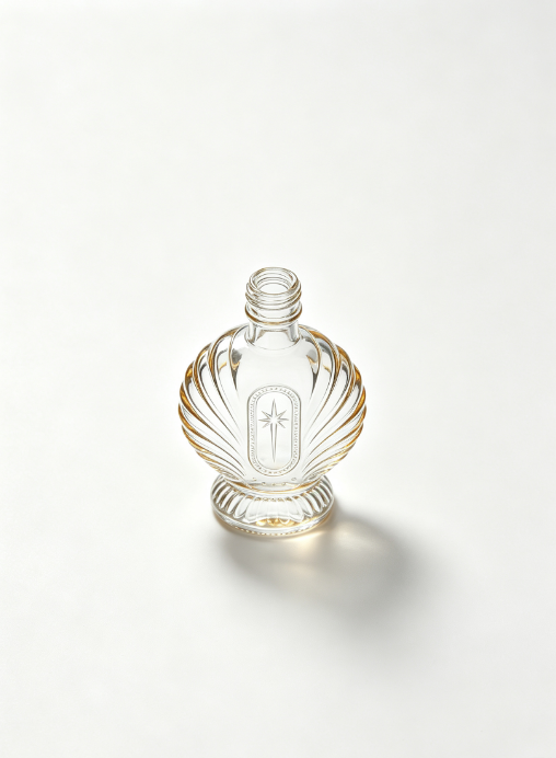 200ml Starburst Conch Shell Empty Rum Glass Bottle With Threaded Neck, high white flint clear glass, no cap, commercial studio shot on pure white background