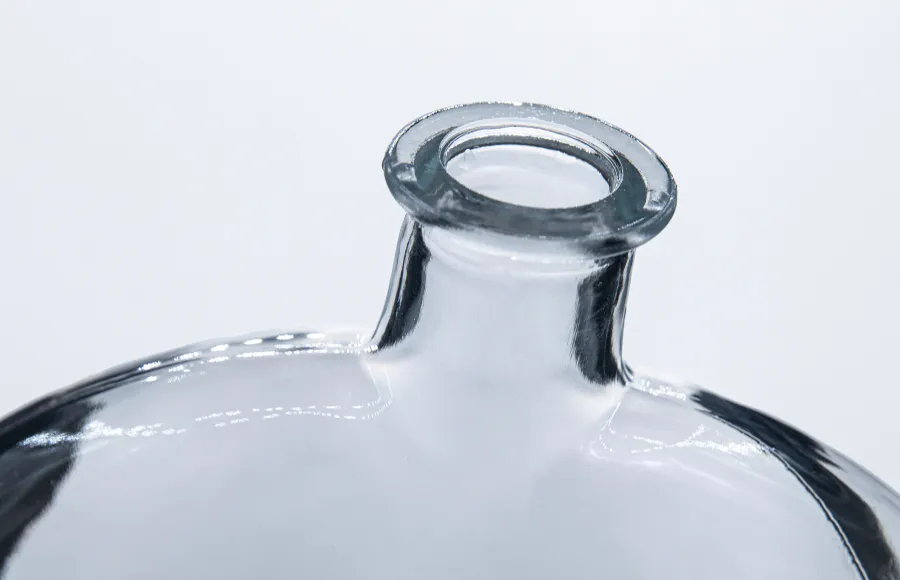 glass spirits packaging