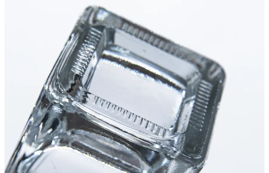 gin bottle with custom cap