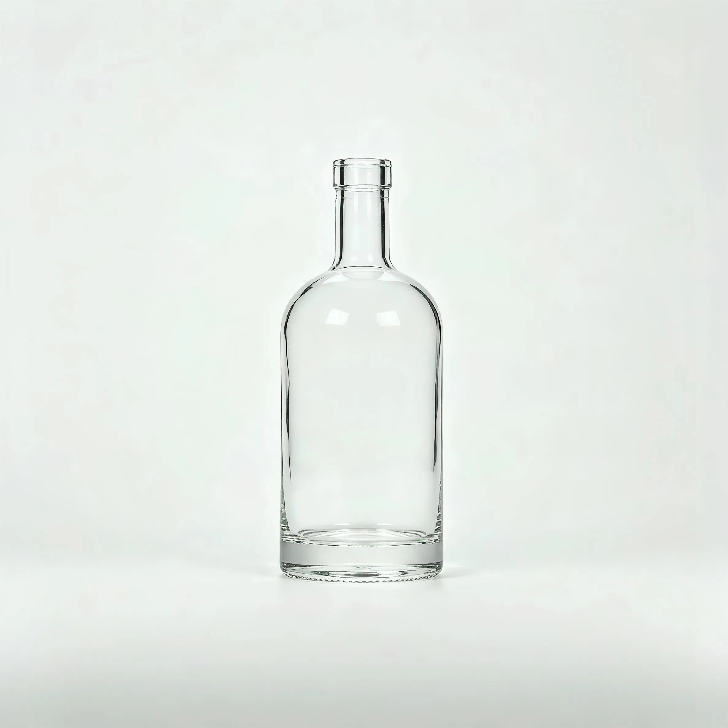 700ml empty whiskey glass bottle, clear round spirits bottle flat mouth